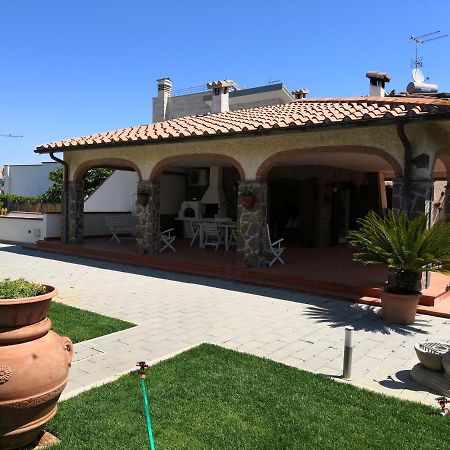 Casa Mari Bed & Breakfast Принчипина Тера Екстериор снимка