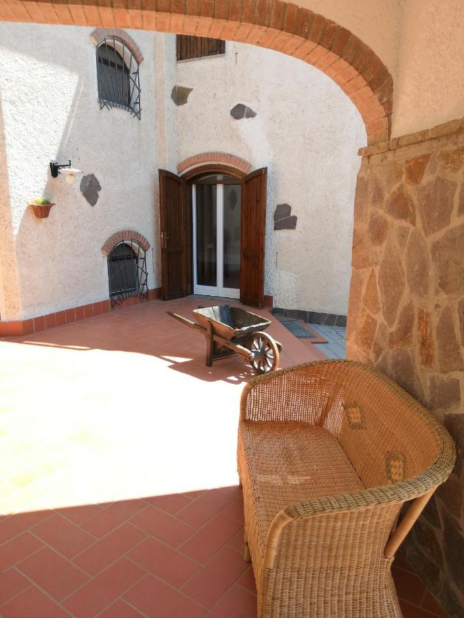 Casa Mari Bed & Breakfast Принчипина Тера Екстериор снимка