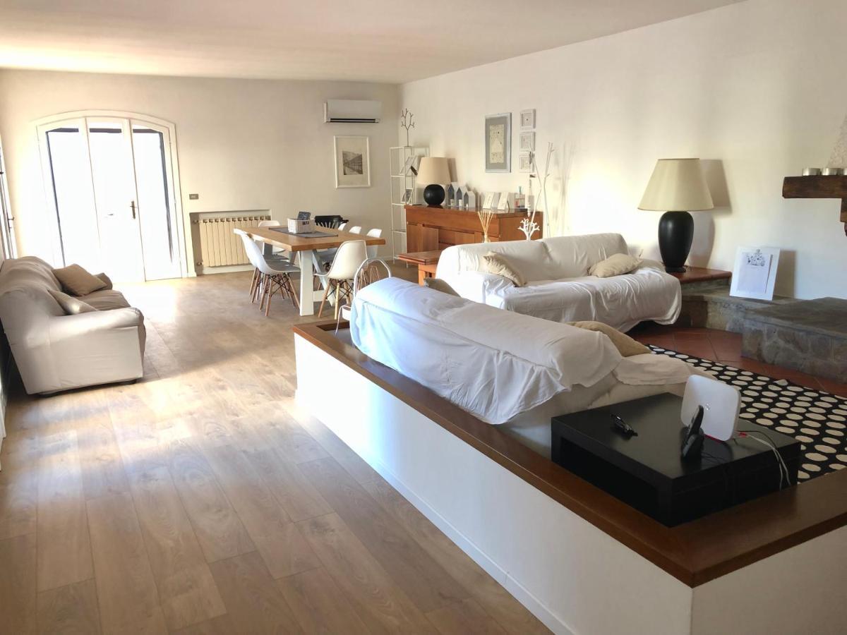 Casa Mari Bed & Breakfast Принчипина Тера Екстериор снимка